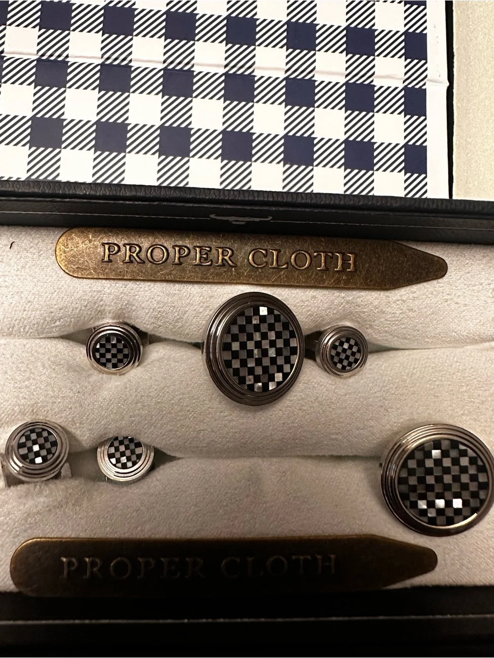 Proper Cloth accessory set NEW IN BOX includes two collar matching cufflinks